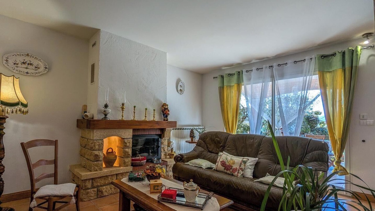 Photo of Livingroom in Villeneuve-de-Riviere