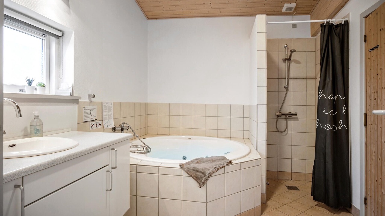 Photo of Bathroom in Faaborg