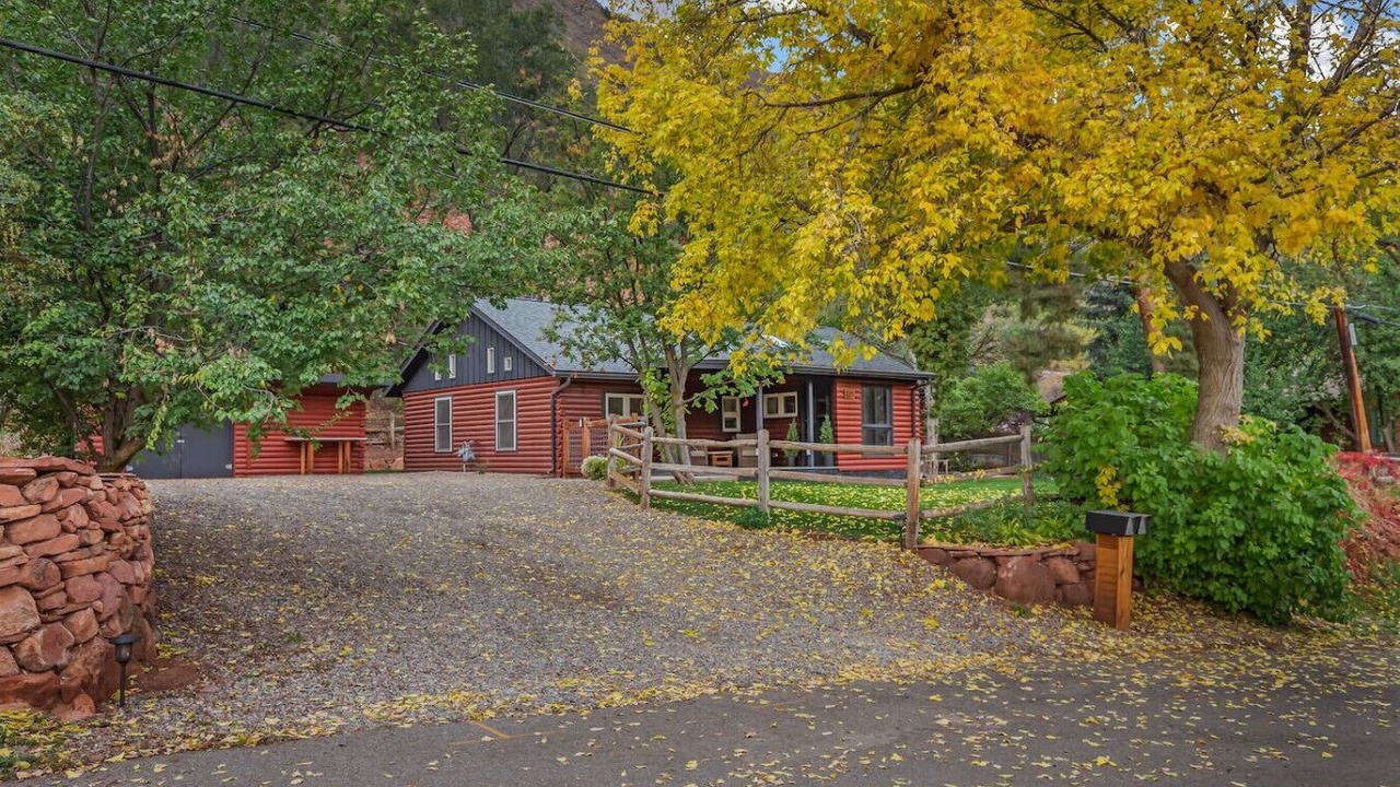 Photo of Outdoor in Glenwood Springs