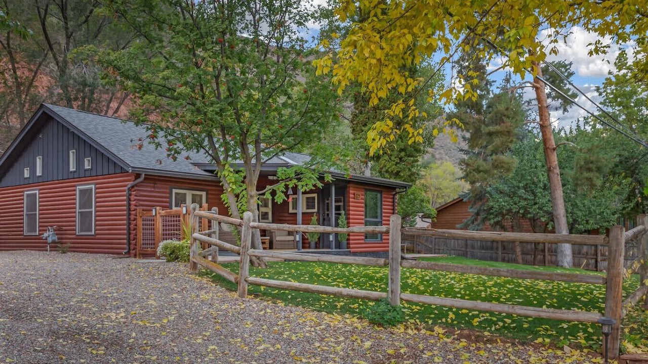 Photo of Outdoor in Glenwood Springs