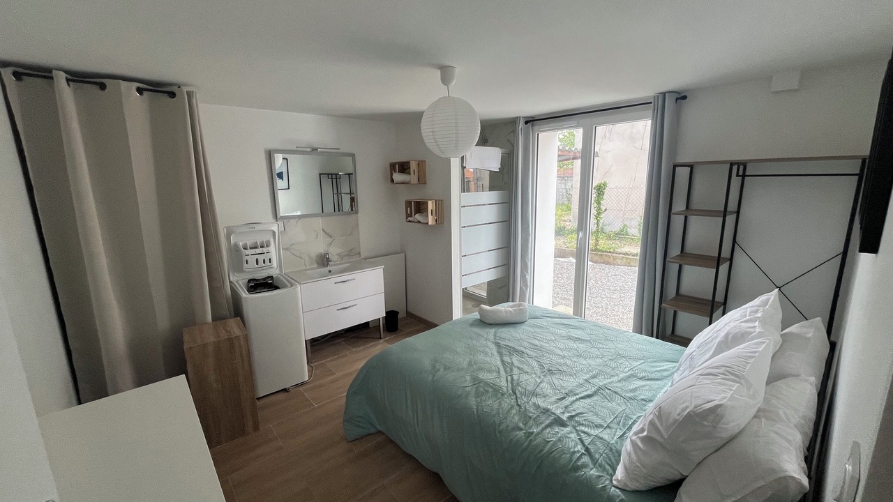Photo of Bedroom in Tain-l'Hermitage