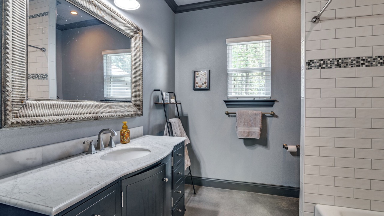 Photo of Bathroom in Emory