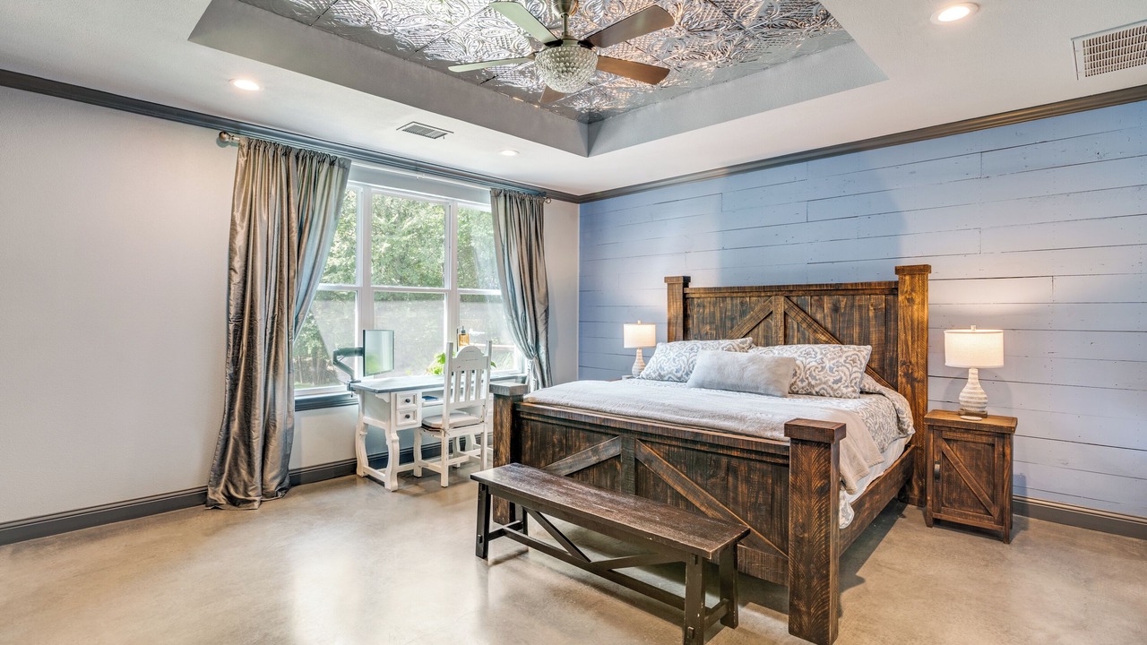 Photo of Bedroom in Emory