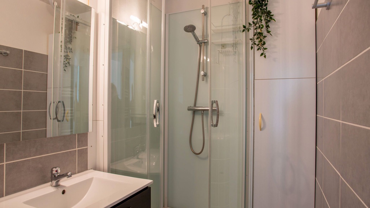 Photo of Bathroom in La Rogere
