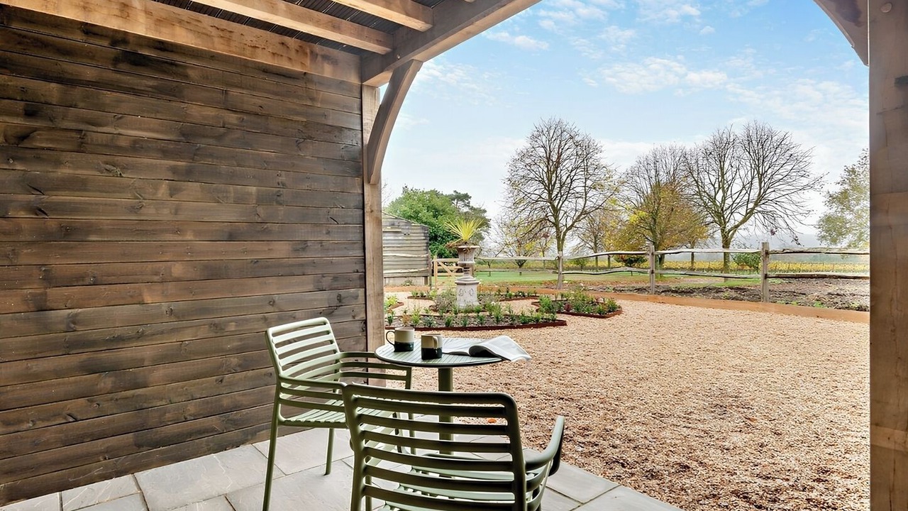 Photo of Outdoor in Alton