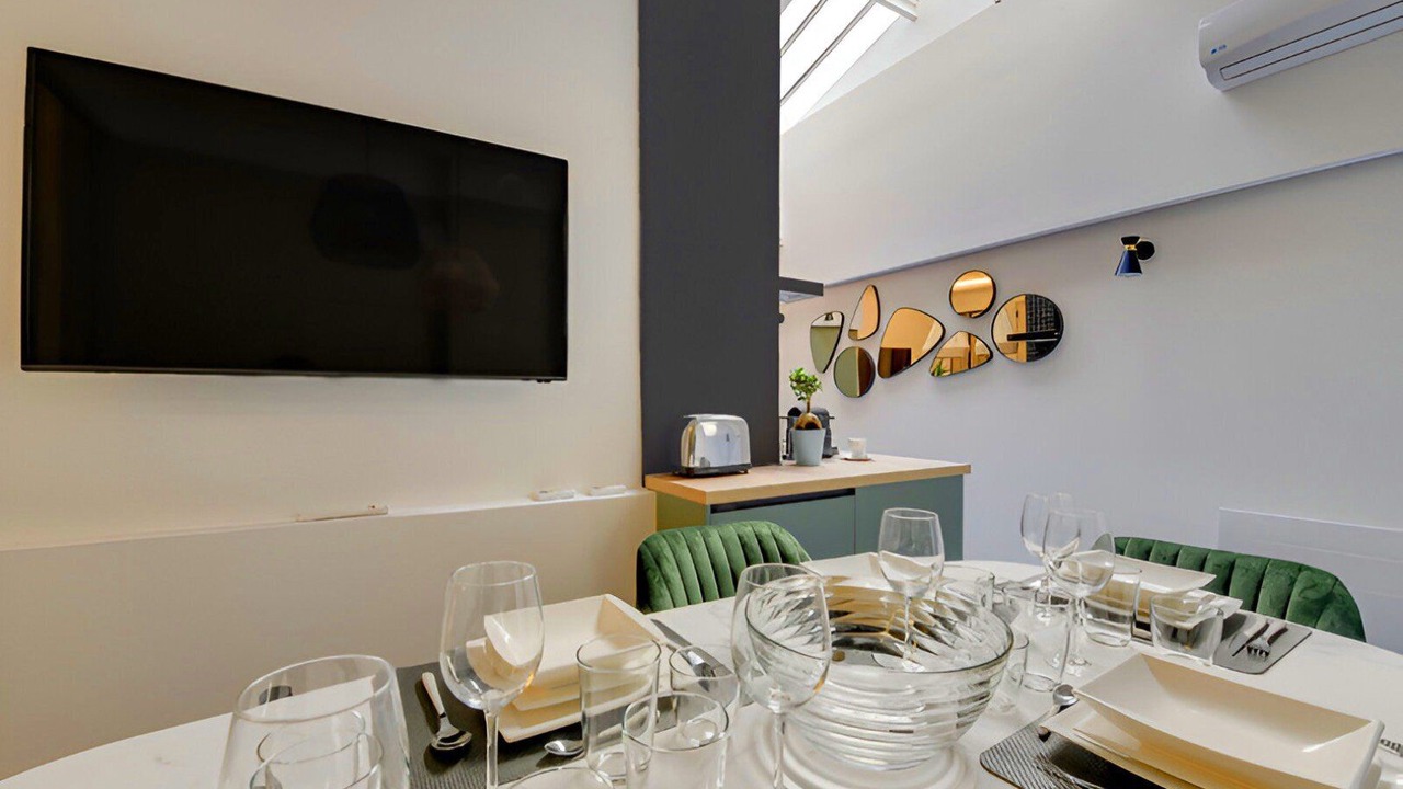 Photo of Others in Saint-Germain-des-Pres