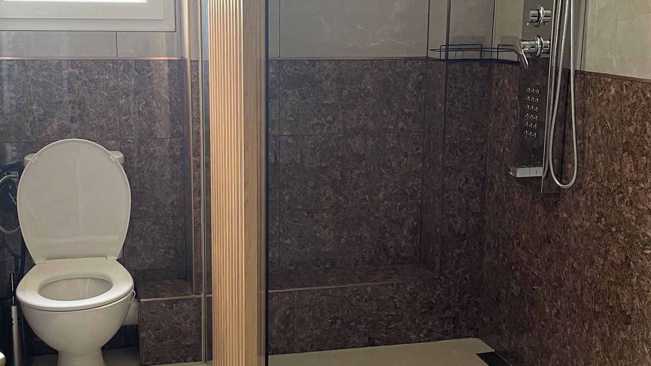 Photo of Bathroom in Lieusaint