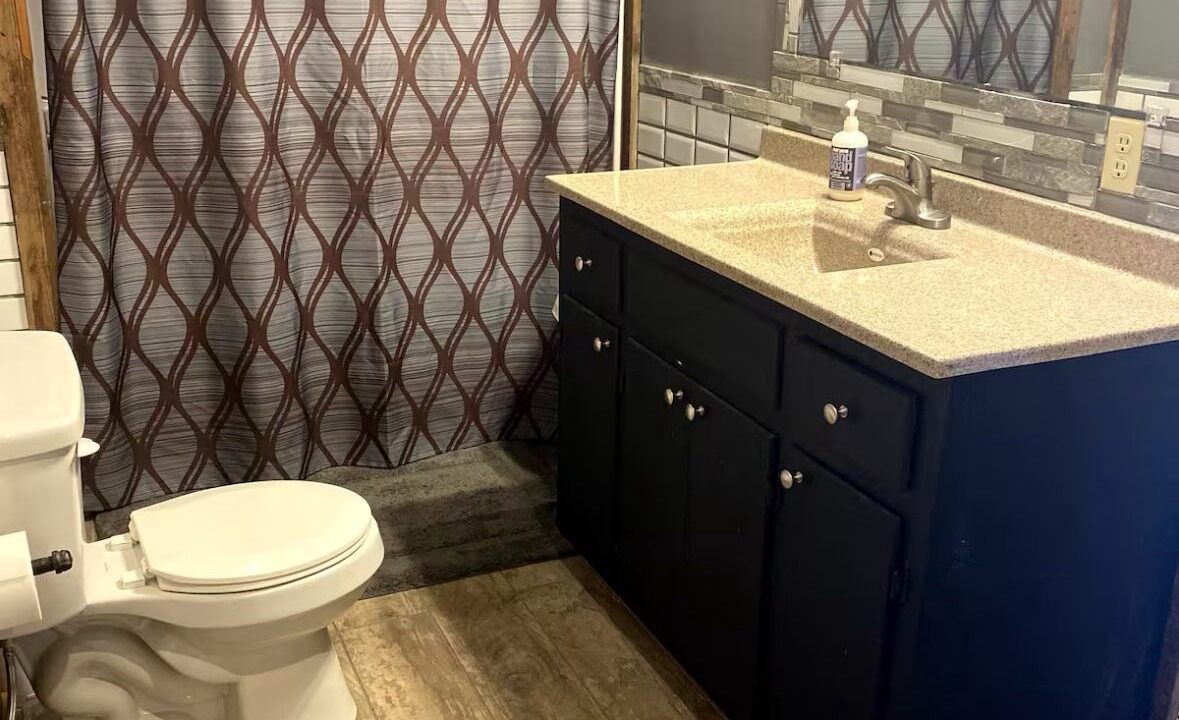 Photo of Bathroom in Dennard