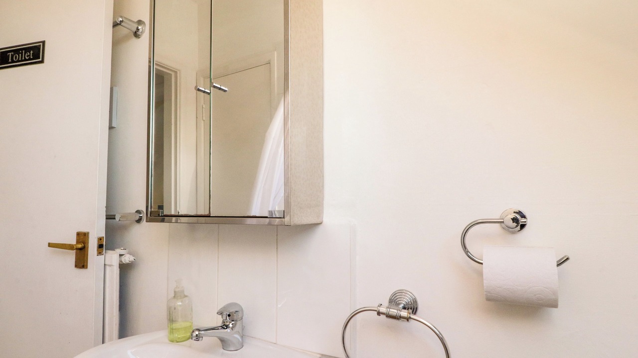 Photo of Bathroom in Giggleswick