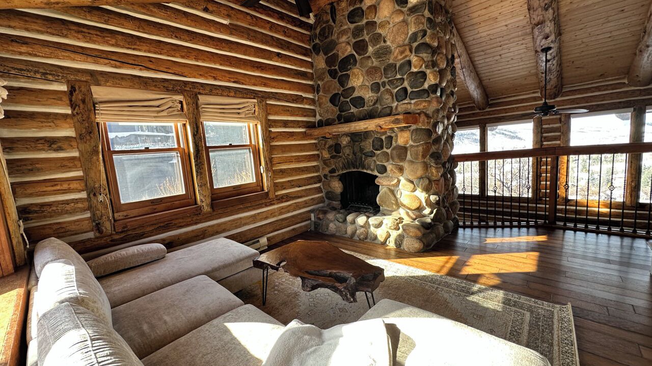 Photo of Livingroom in Fairway Meadows