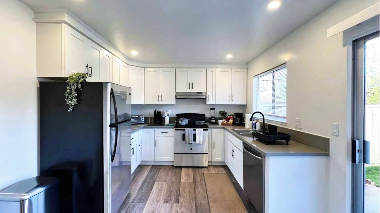 Photo of Others in Cambrian