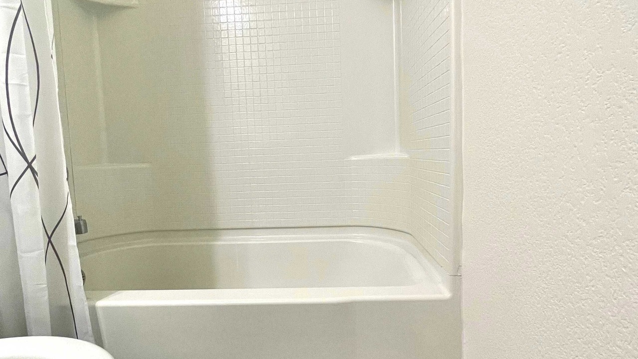 Photo of Bathroom in Edgecliff Village
