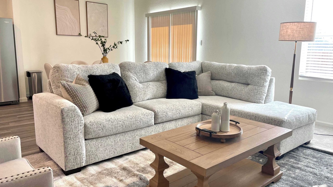 Photo of Livingroom in Edgecliff Village