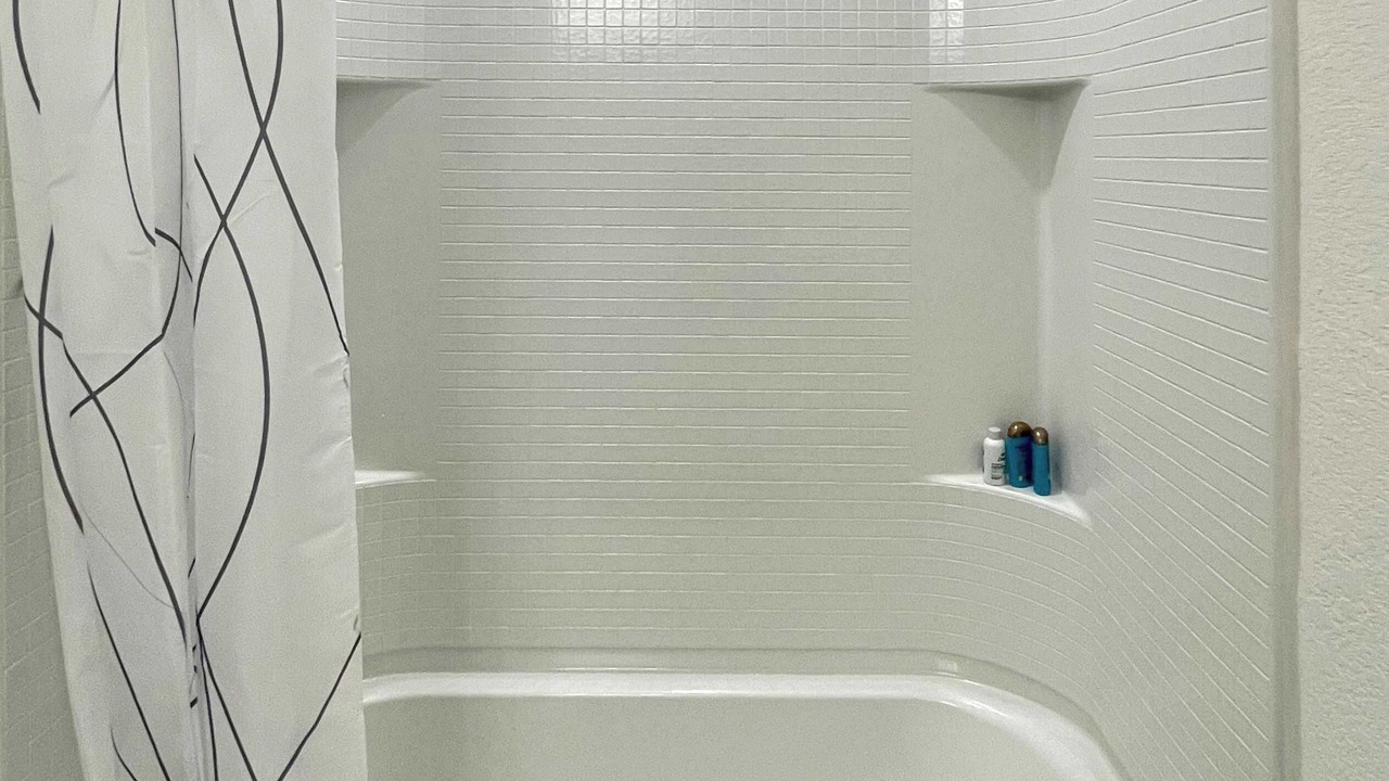 Photo of Bathroom in Edgecliff Village