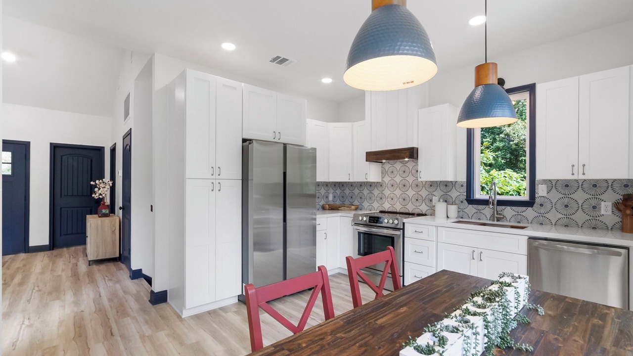 Photo of Kitchen in Pointblank