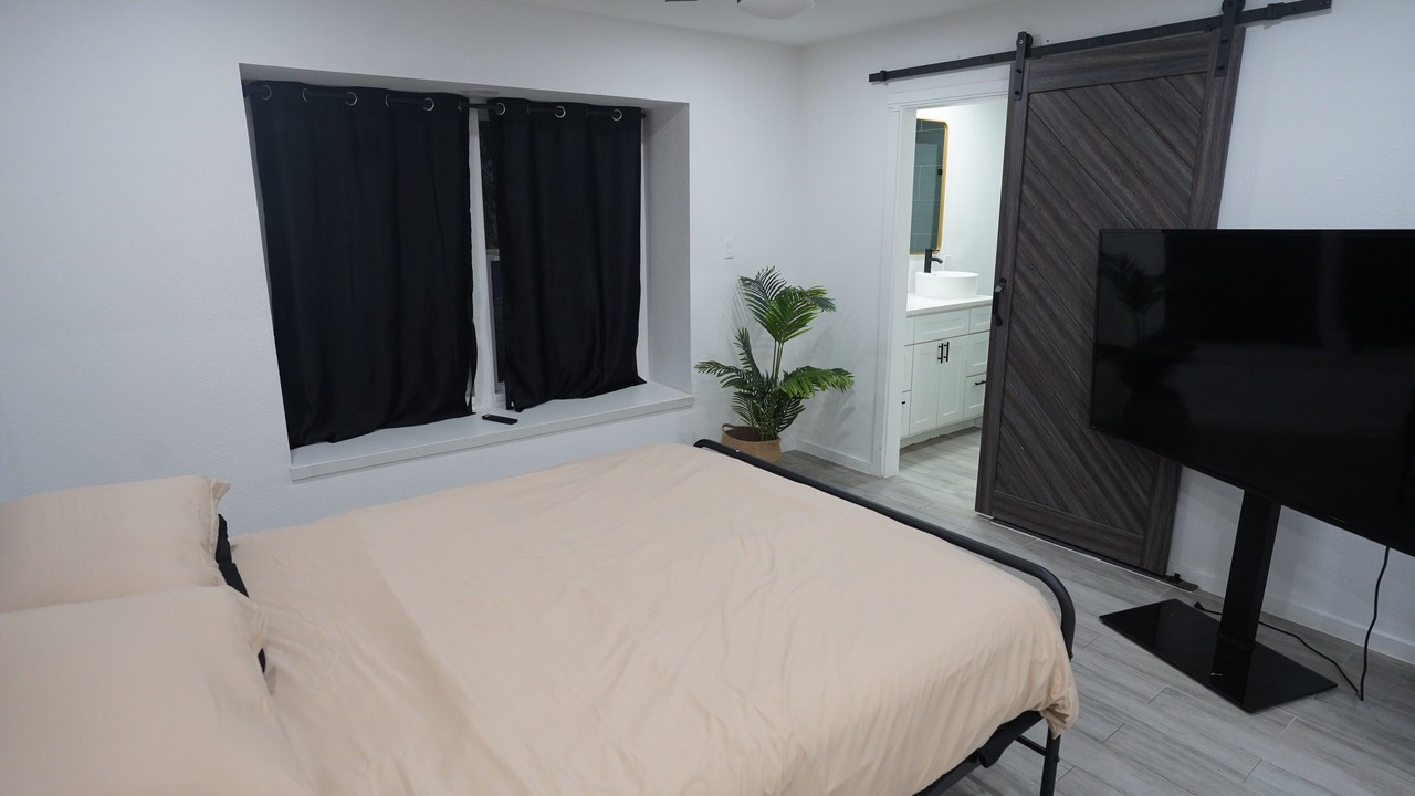 Photo of Bedroom in East Congress