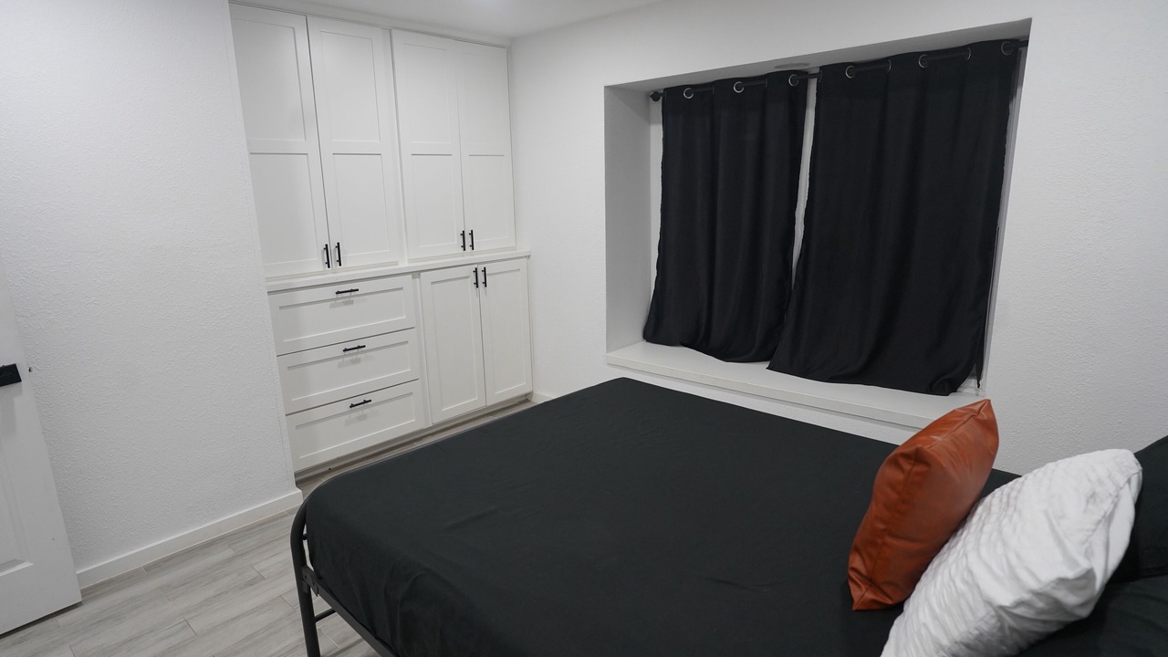 Photo of Bedroom in East Congress
