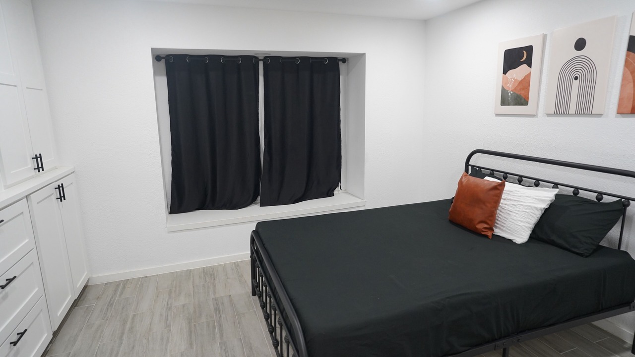 Photo of Bedroom in East Congress