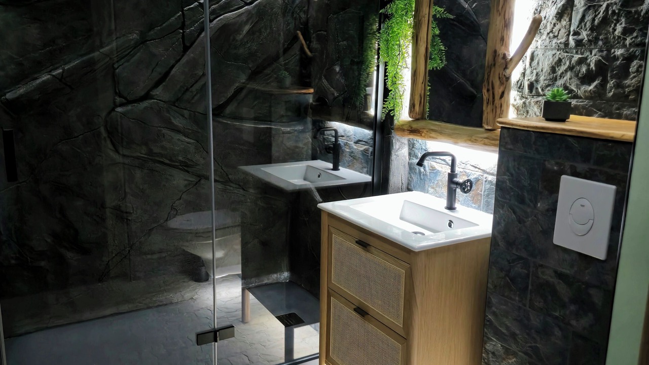 Photo of Bathroom in Chateauroux