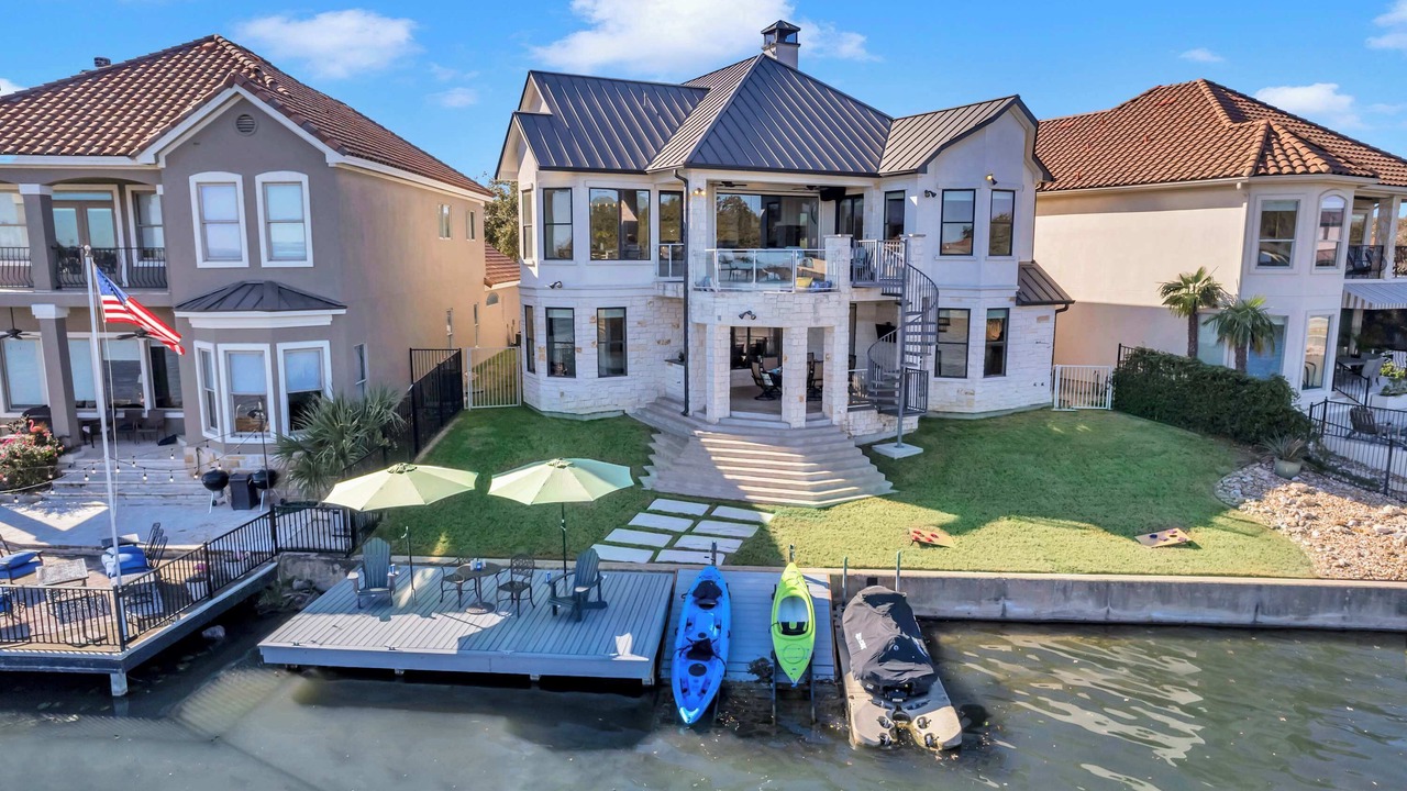Photo of Outdoor in Horseshoe Bay West