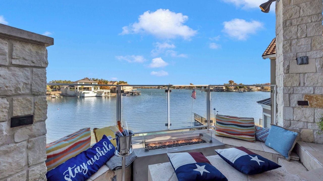 Photo of Patio Balcony in Horseshoe Bay West