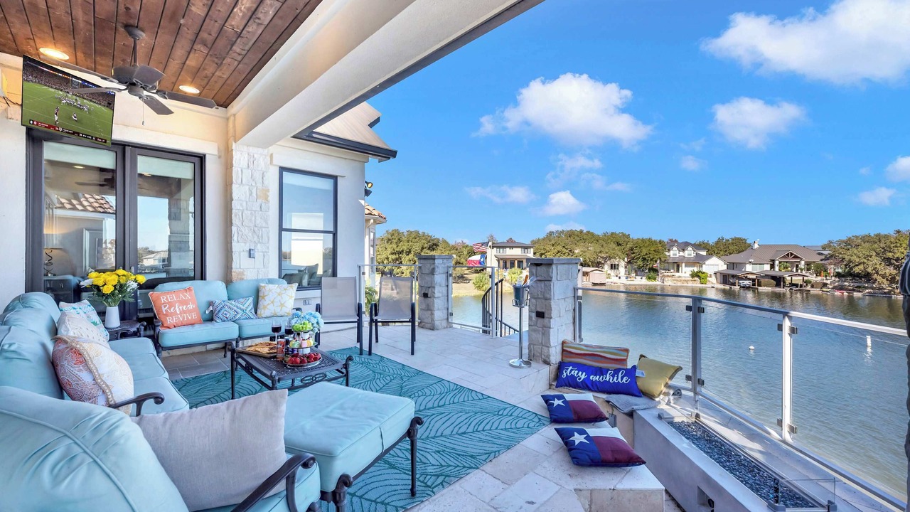 Photo of Patio Balcony in Horseshoe Bay West