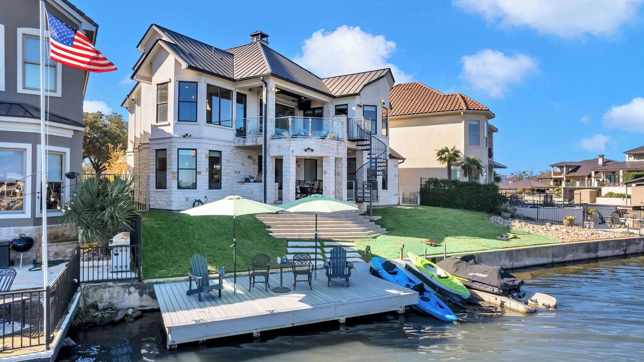 Photo of Outdoor in Horseshoe Bay West