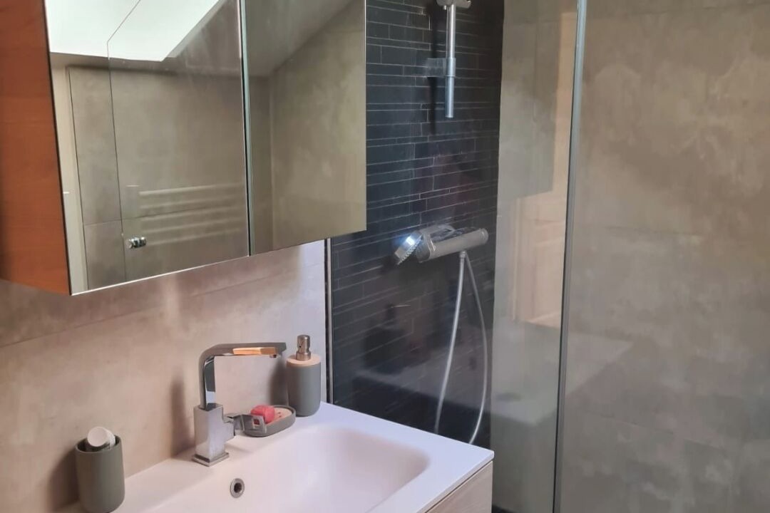 Photo of Bathroom in Clamart