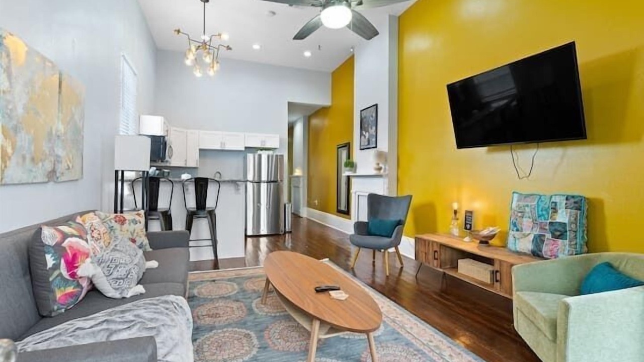 Photo of Livingroom in South 7th Ward
