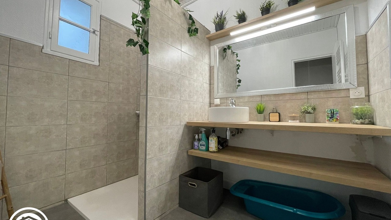 Photo of Bathroom in Talmont-Saint-Hilaire