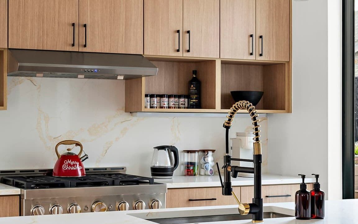 Photo of Kitchen in East Cesar Chavez