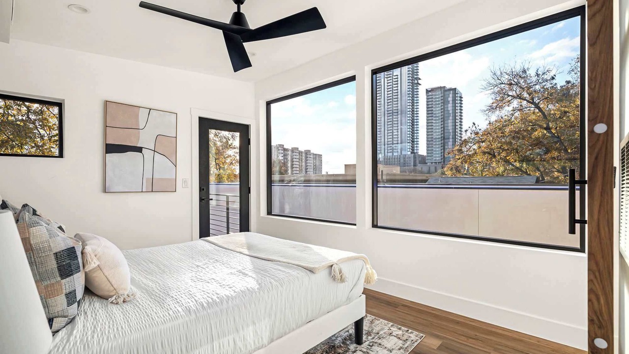 Photo of Bedroom in East Cesar Chavez