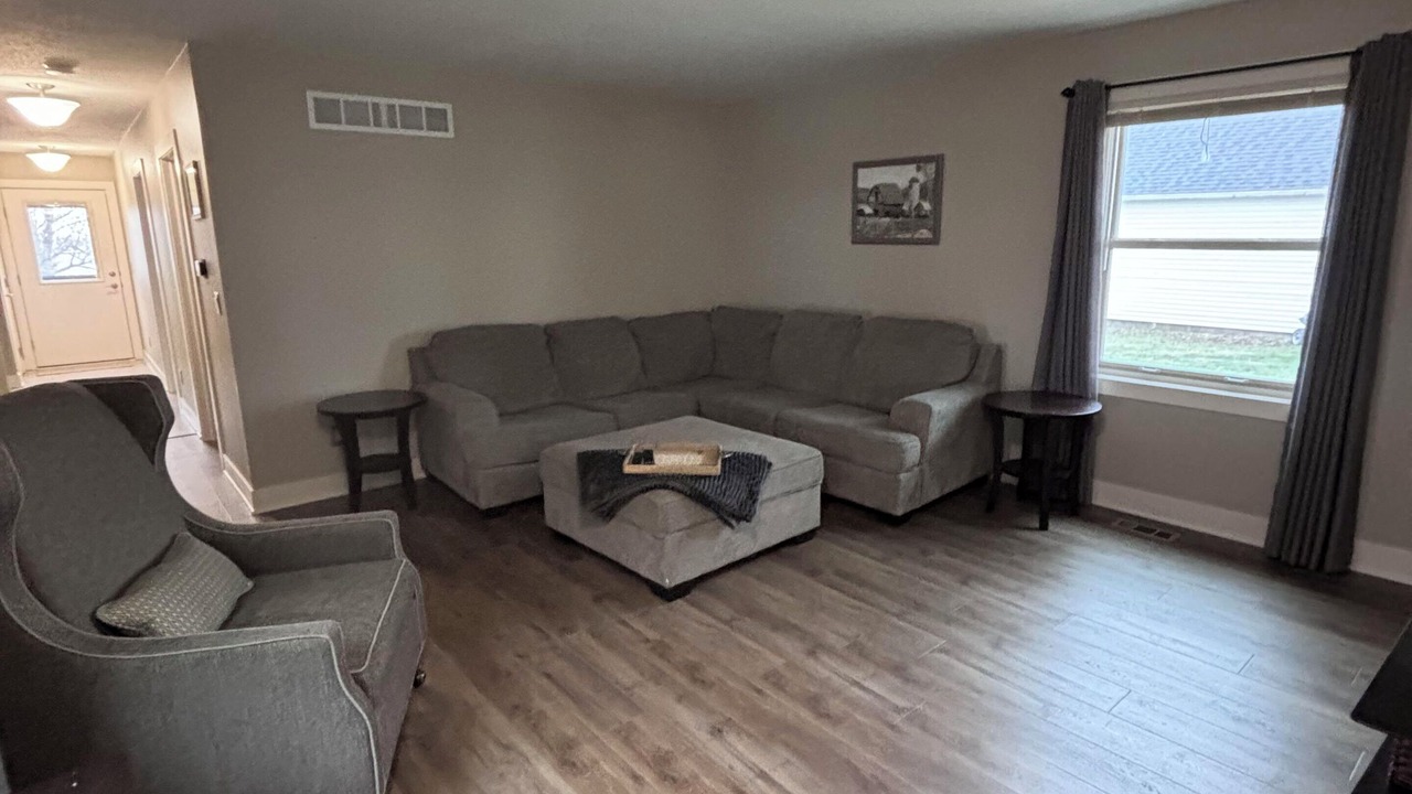 Photo of Livingroom in Dallas Center