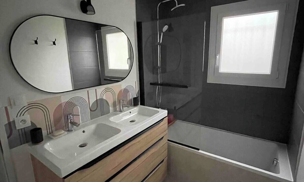 Photo of Bathroom in Lattes