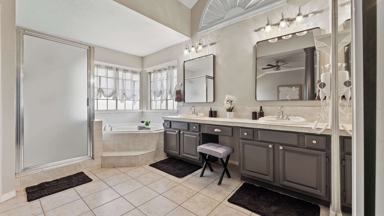 Photo of Bathroom in Deer Park
