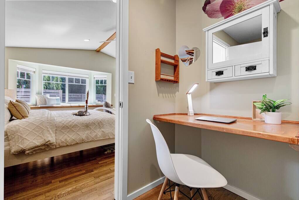Photo of Bedroom in North Rose Hill