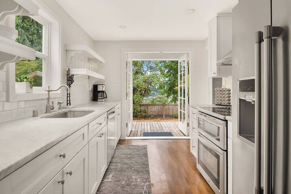 Photo of Kitchen in West Bellevue