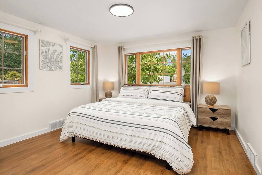 Photo of Bedroom in West Bellevue