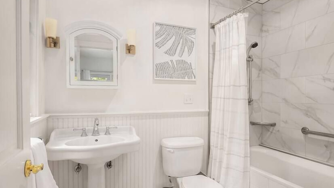 Photo of Bathroom in West Bellevue