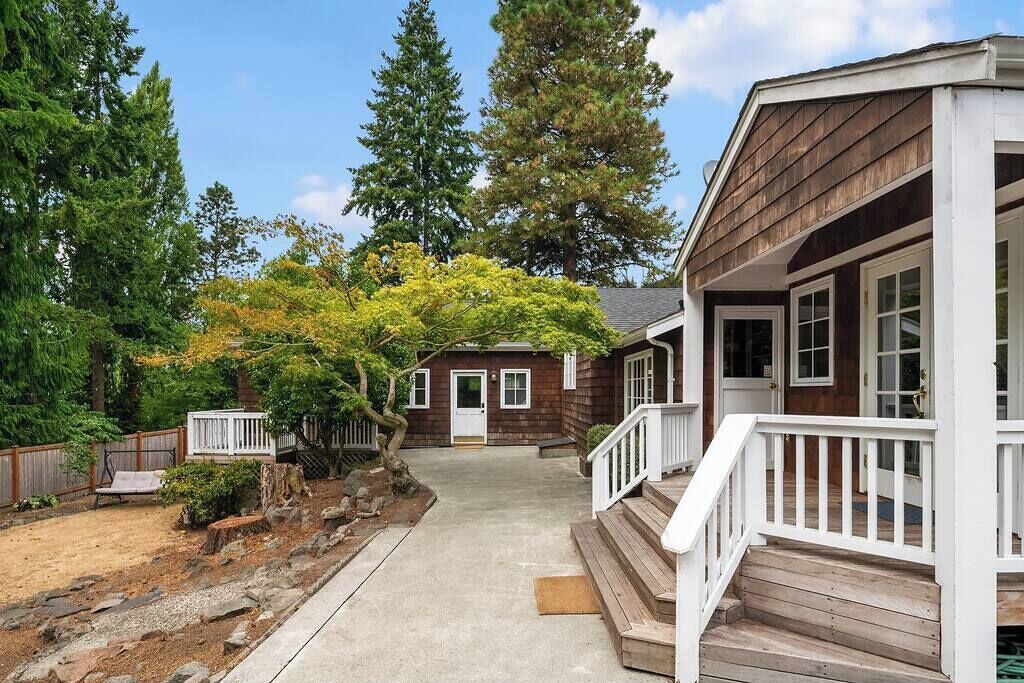 Photo of Outdoor in West Bellevue