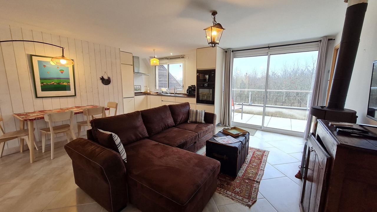 Photo of Livingroom in Jouy-le-Potier