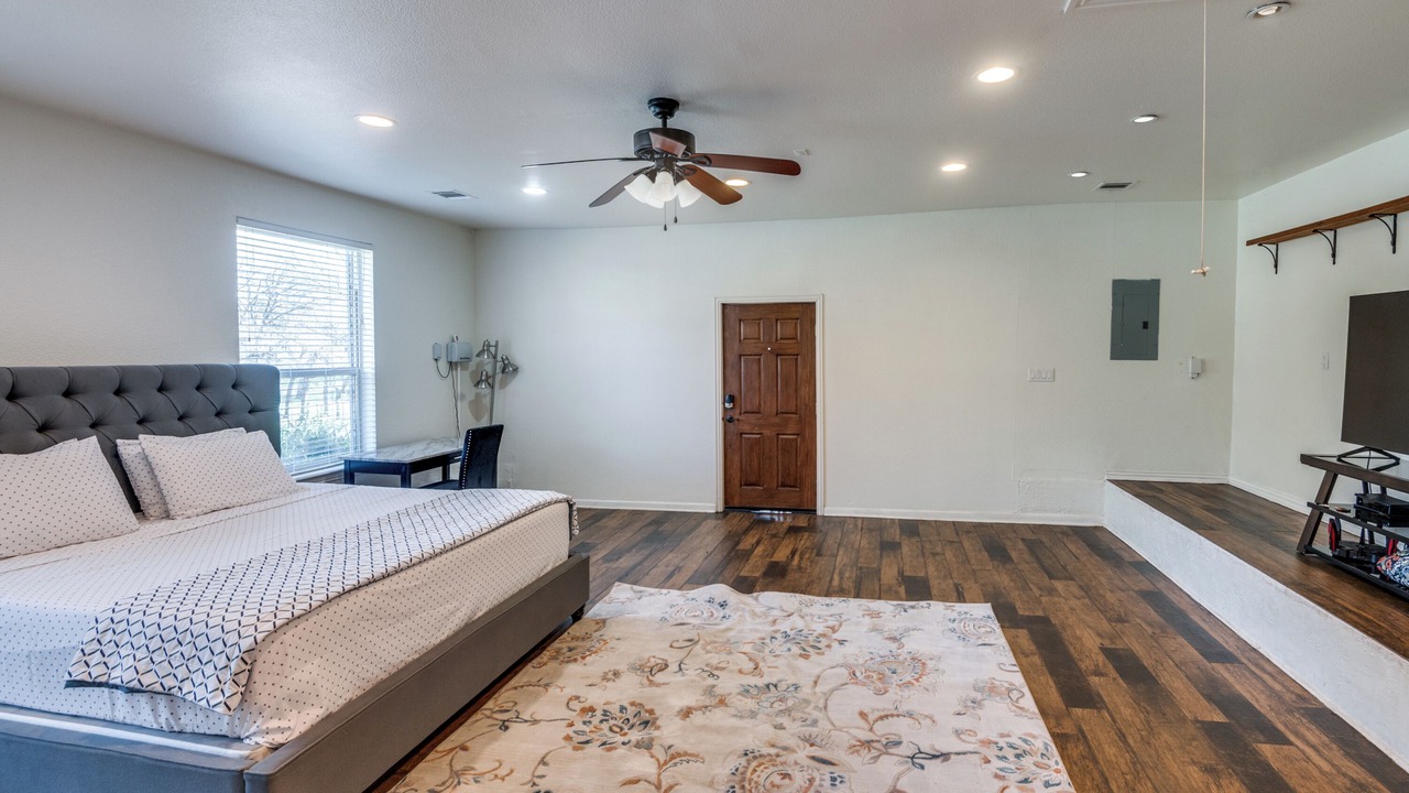 Photo of Bedroom in Southlake