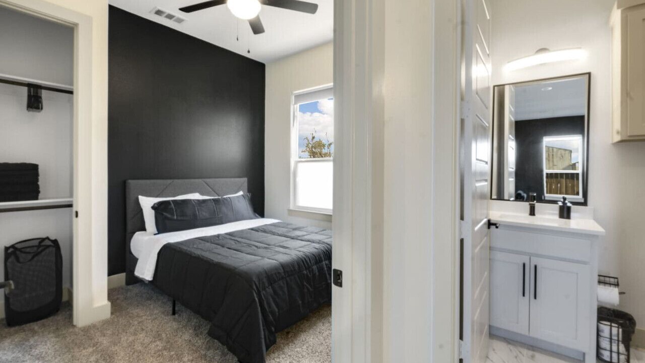 Photo of Bedroom in West Dallas