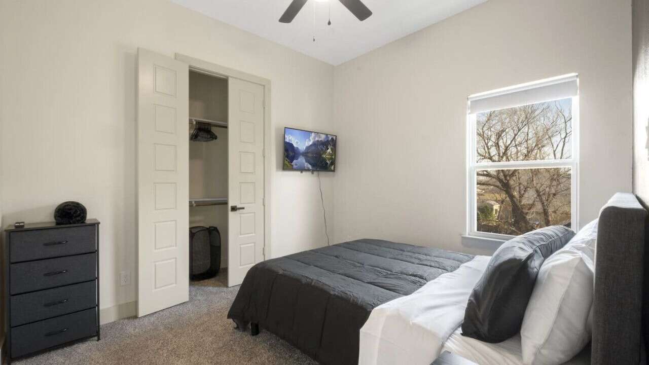Photo of Bedroom in West Dallas