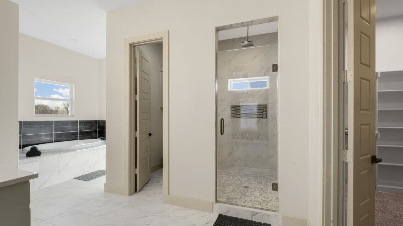 Photo of Bathroom in West Dallas