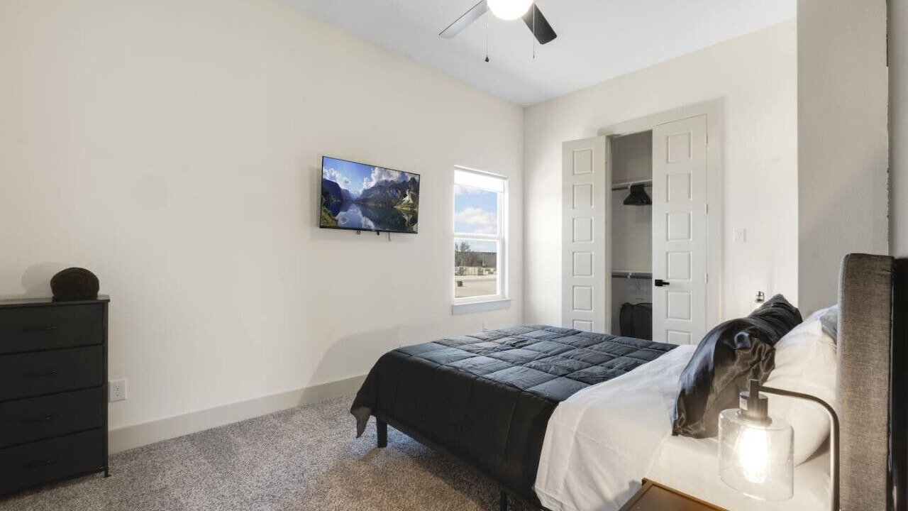 Photo of Bedroom in West Dallas