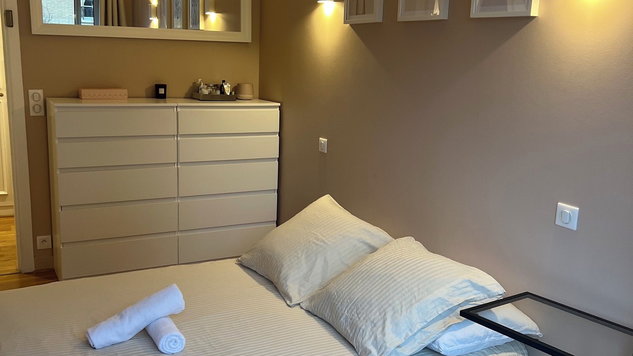 Photo of Bedroom in Passy