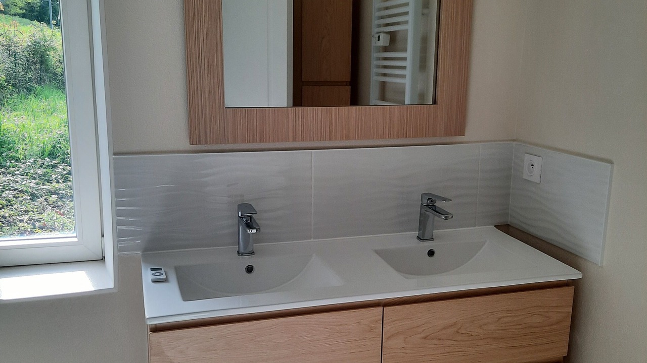 Photo of Bathroom in Thenioux