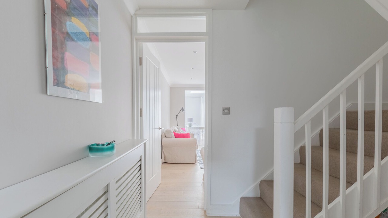 Photo of Others in Vauxhall