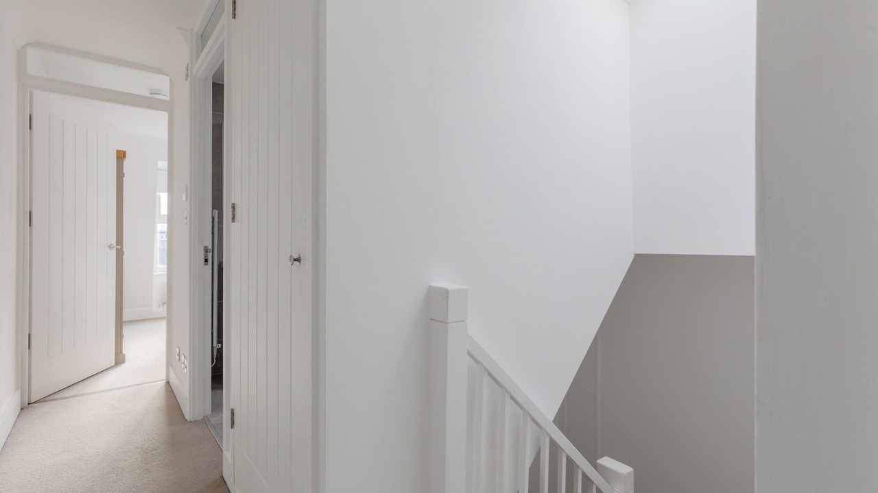 Photo of Others in Vauxhall